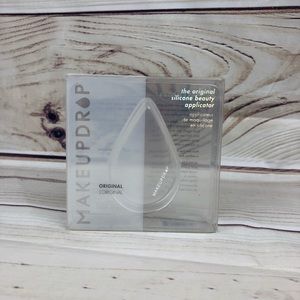 Makeup Drop Silicone Applicator